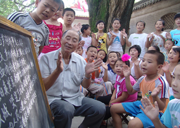 沂蒙八旬老人：追寻硝...